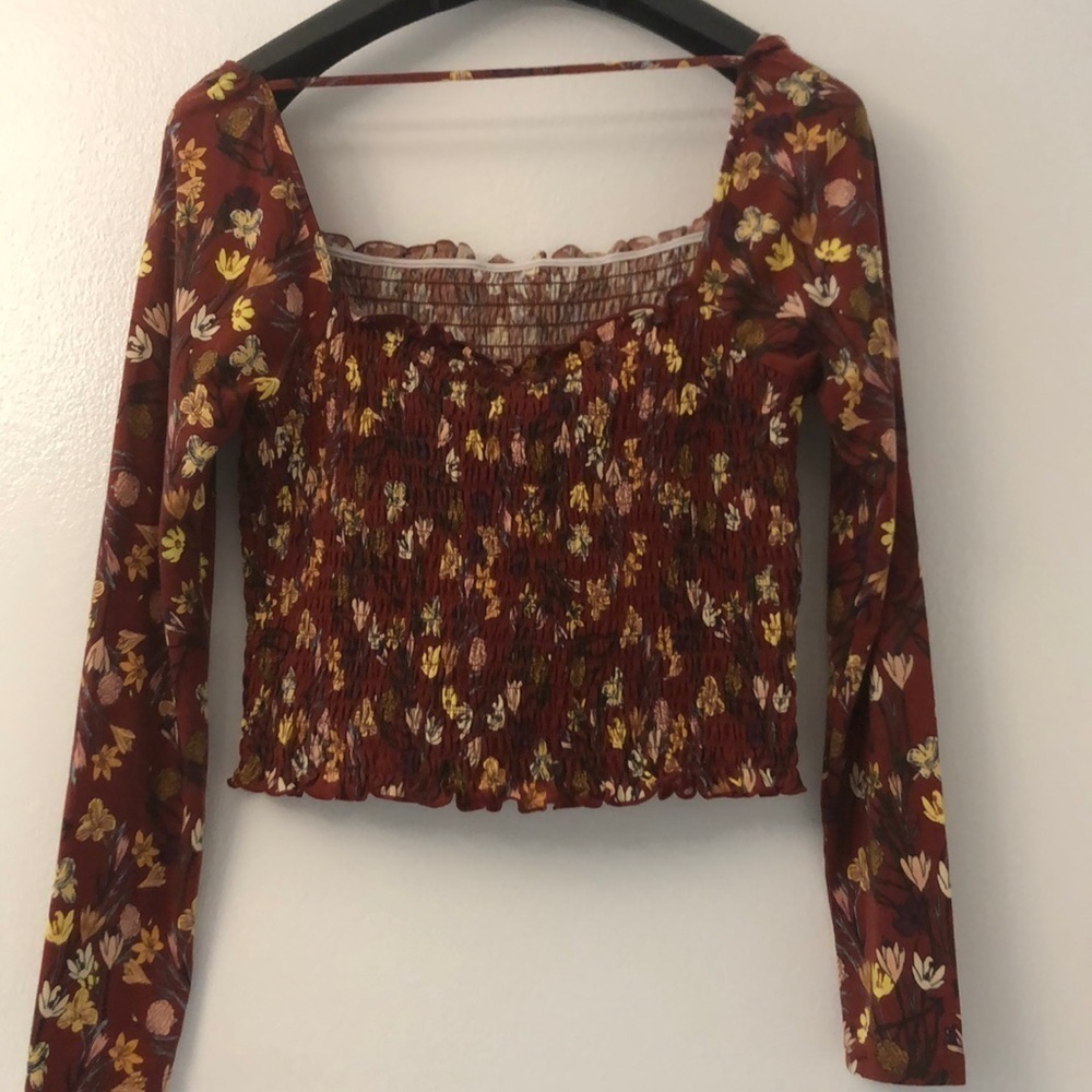 Love, Fire Juniors' Smocked Ruffle-trimmed Top - Picture 5 of 10